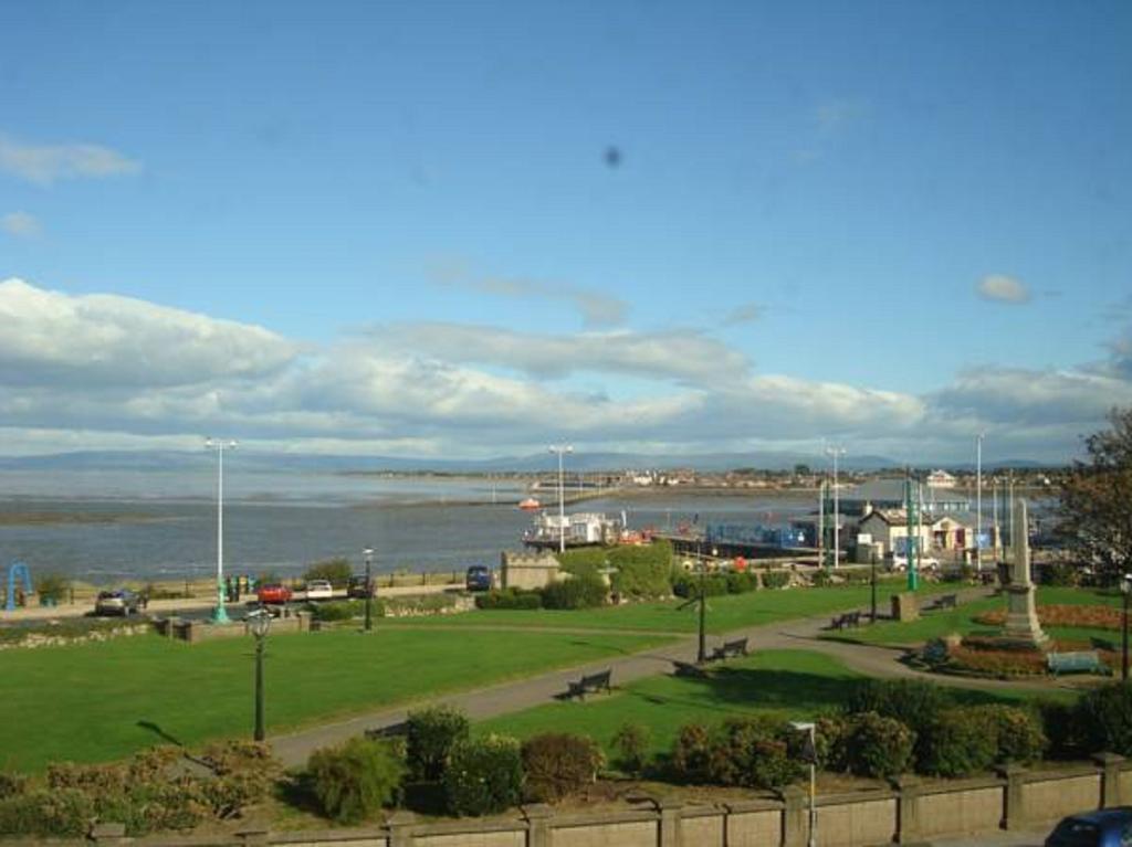 The North Euston Hotel Fleetwood Ngoại thất bức ảnh